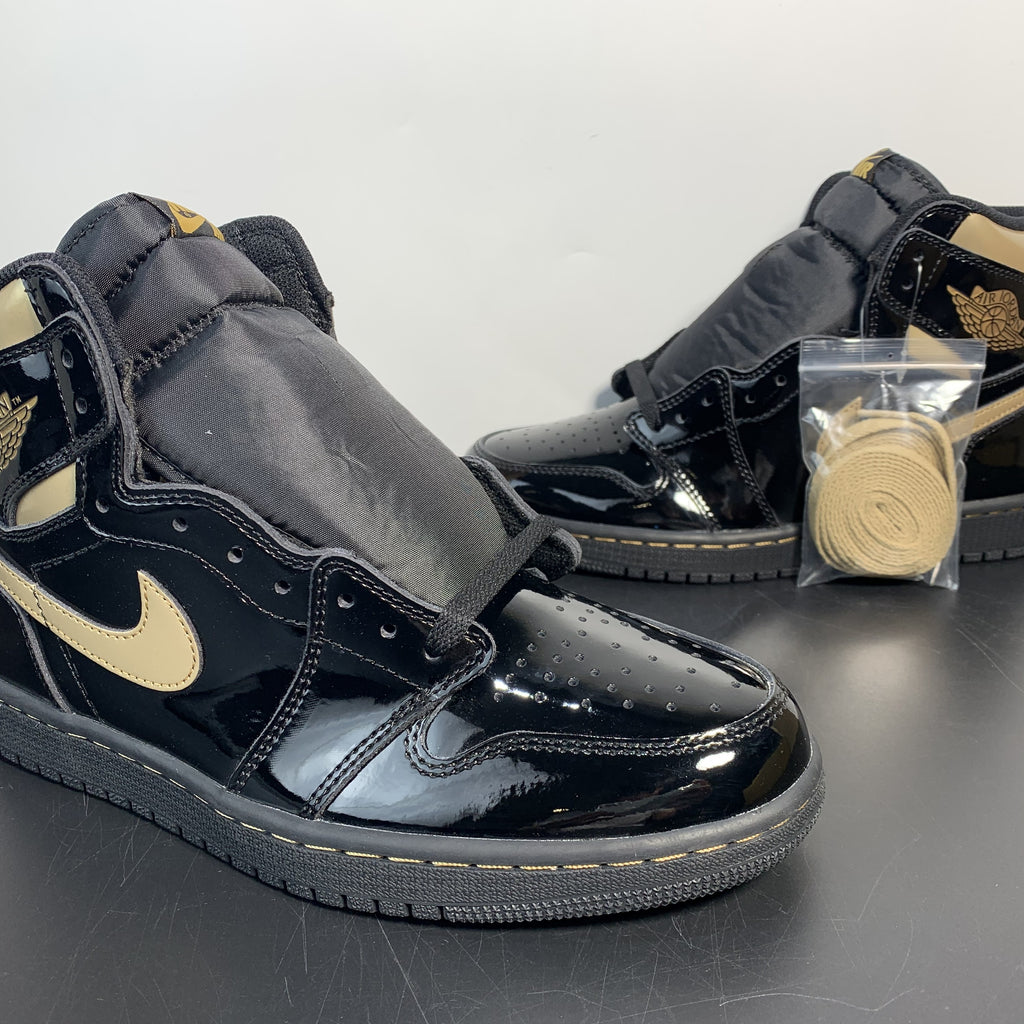 Nike Air Jordan 1 Retro High OG 'Black Metallic Gold'