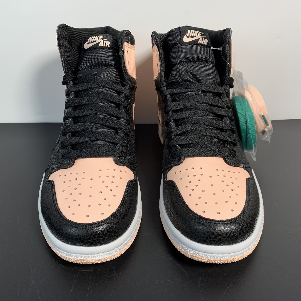 Nike Air Jordan 1 Retro High OG 'Crimson Tint'