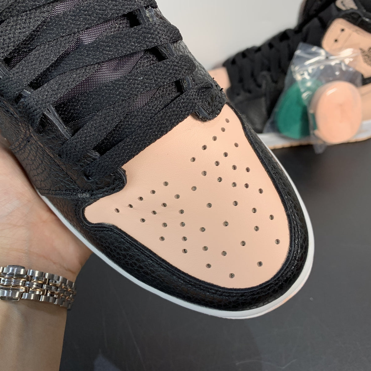 Nike Air Jordan 1 Retro High OG 'Crimson Tint'