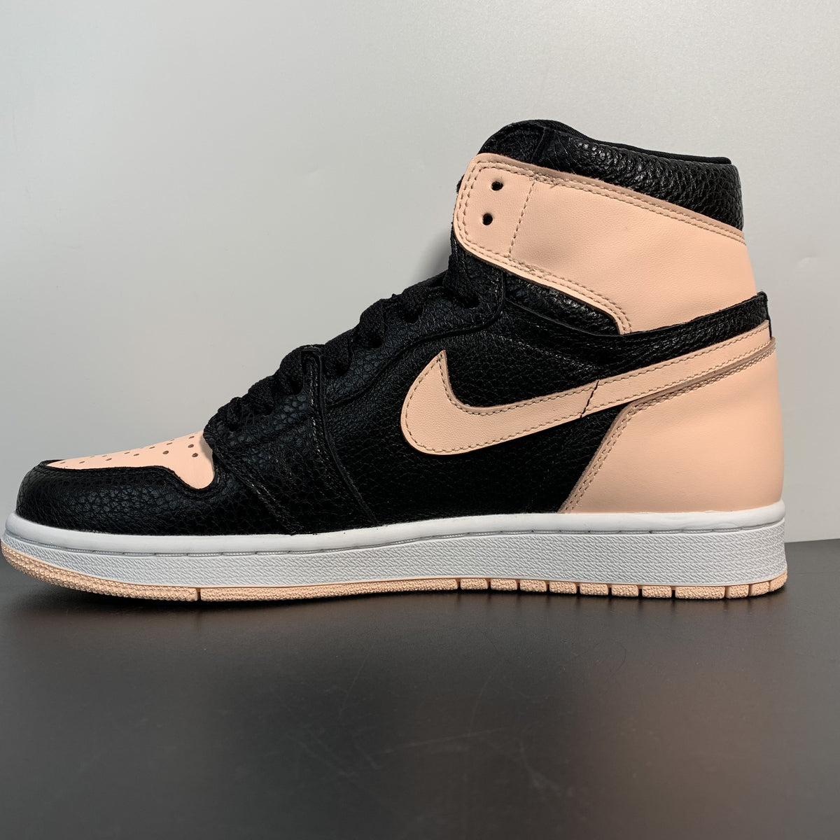 Nike Air Jordan 1 Retro High OG 'Crimson Tint'