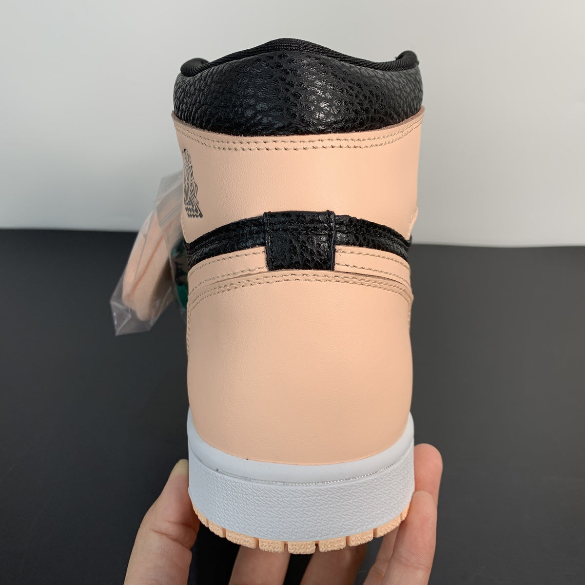 Nike Air Jordan 1 Retro High OG 'Crimson Tint'
