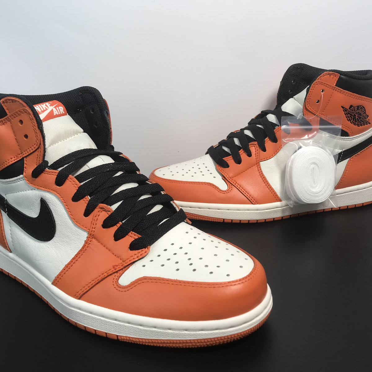 AIR JORDAN 1 “SHATTERED BACKBOARD AWAY”