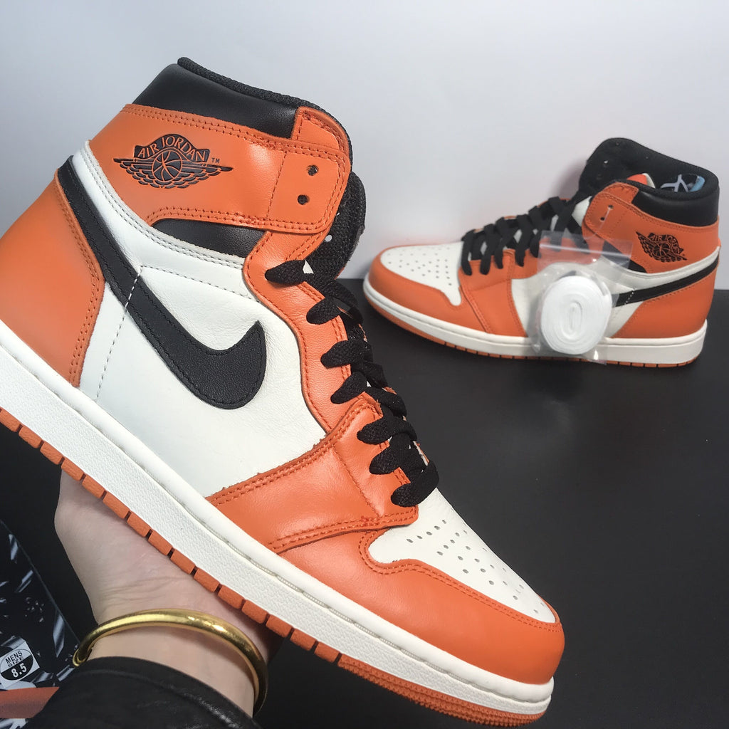 AIR JORDAN 1 “SHATTERED BACKBOARD AWAY”