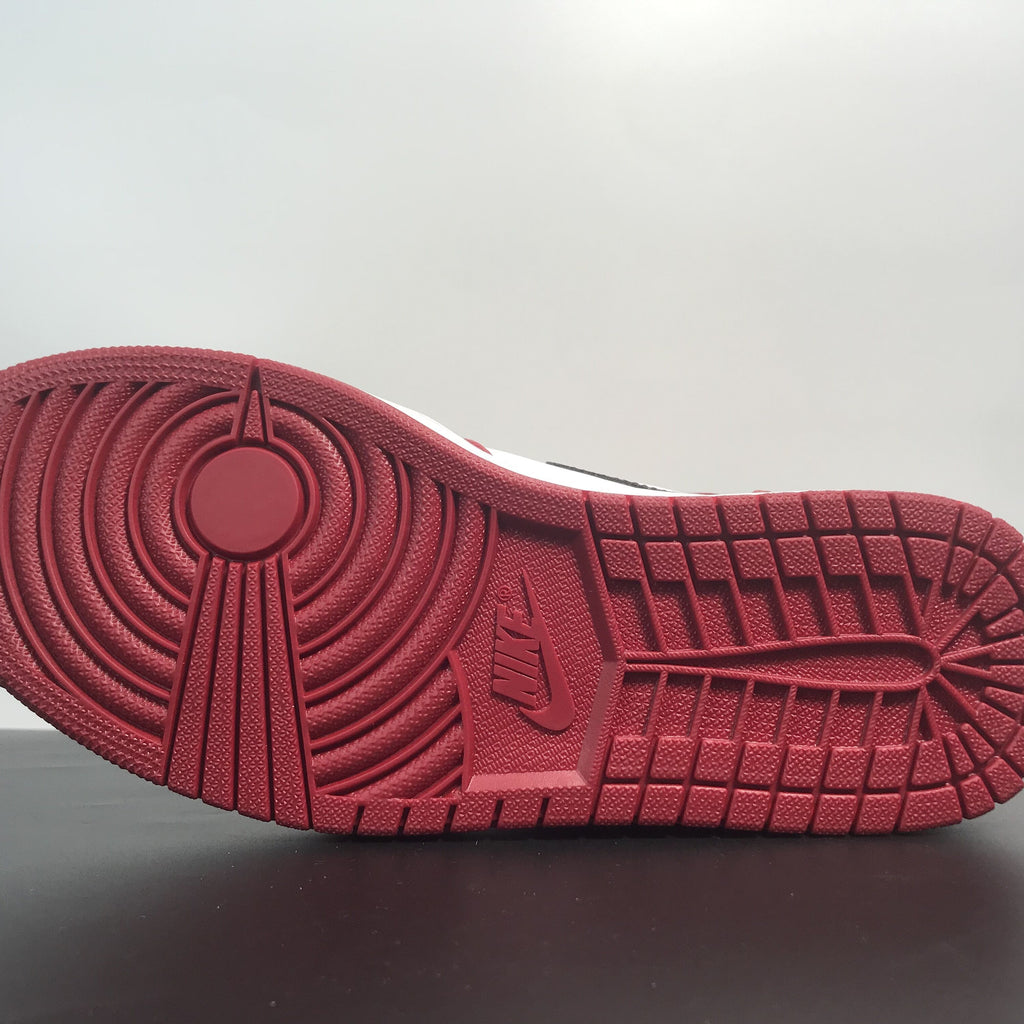 Air Jordan 1 Retro OG High “Chicago”