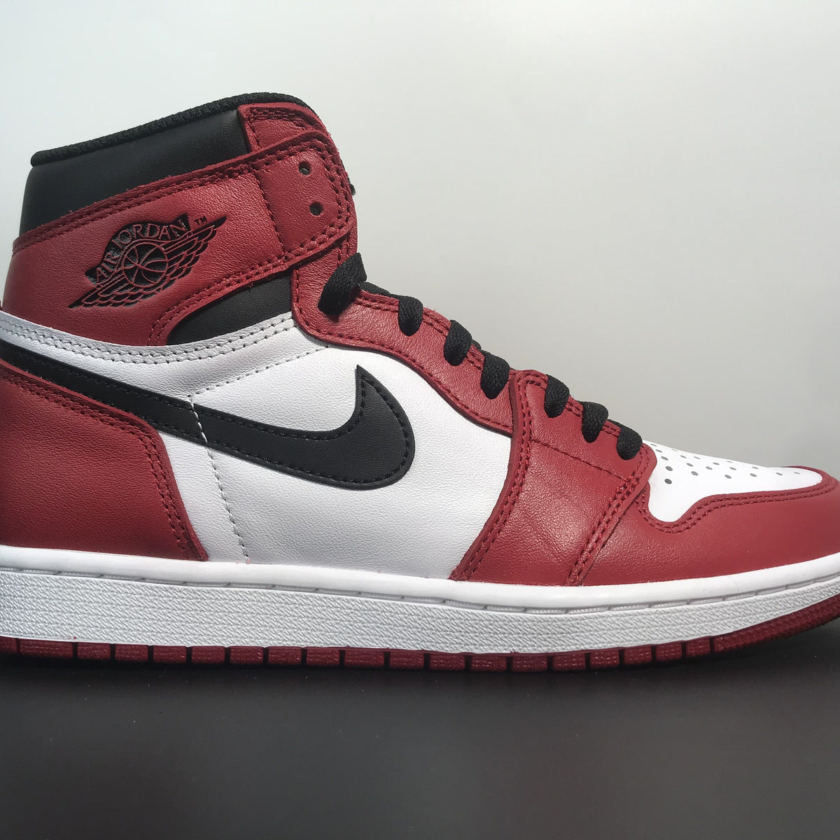 Air Jordan 1 Retro OG High “Chicago”