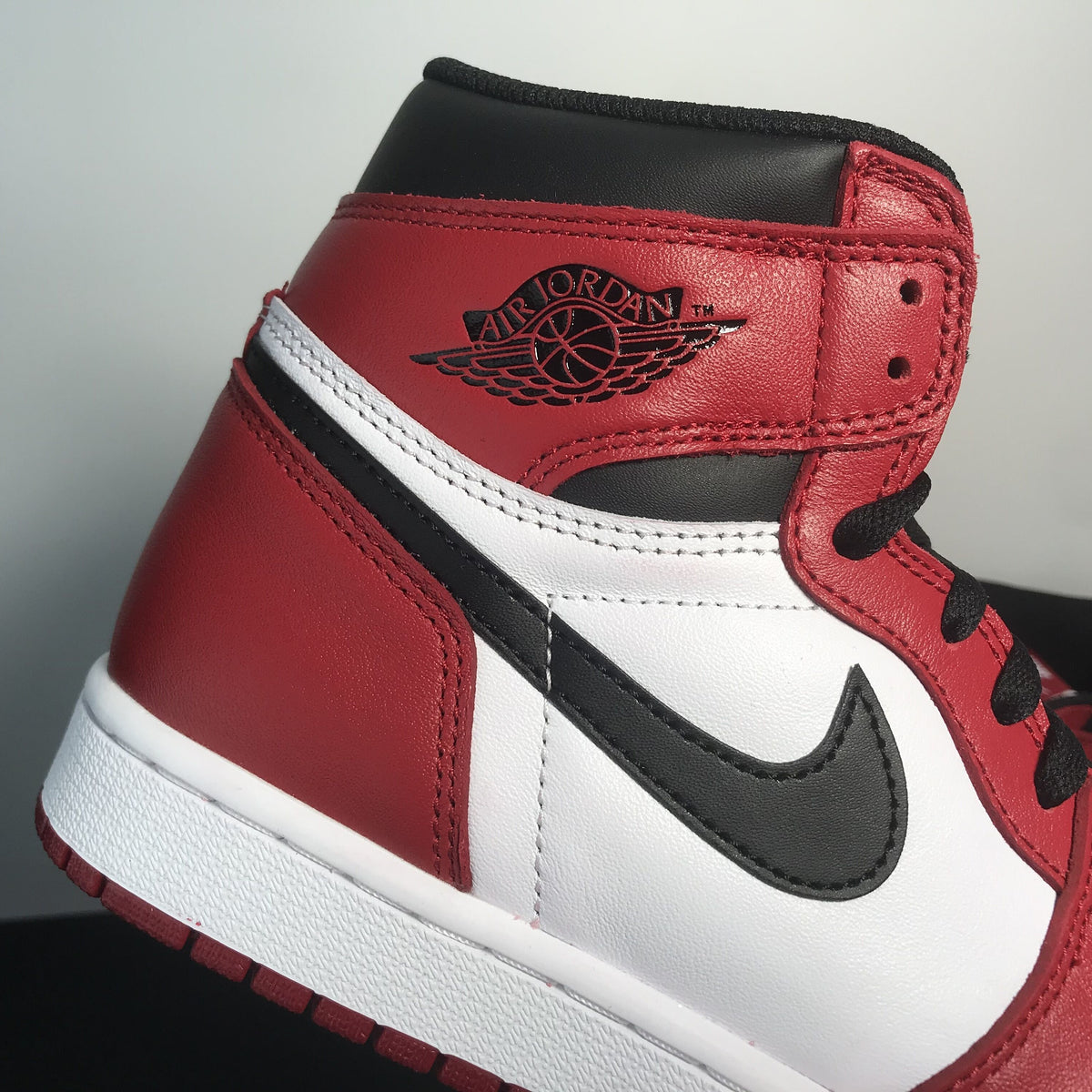 Air Jordan 1 Retro OG High “Chicago”