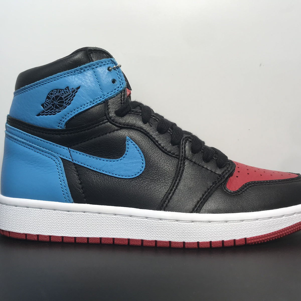 Nike Air Jordan 1 Retro High OG 'NC to Chi'