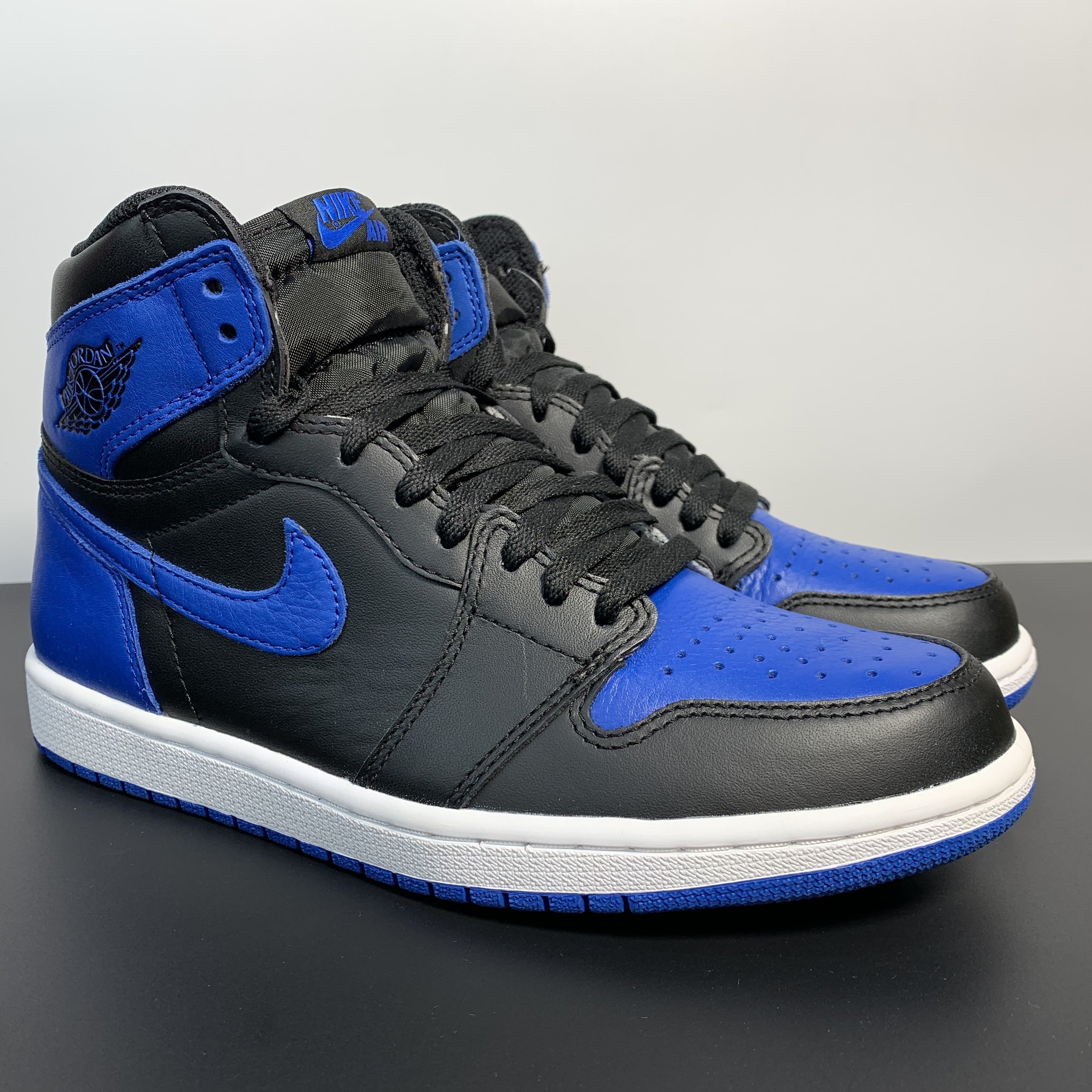 Nike Air Jordan 1 Retro High OG 'Royal'
