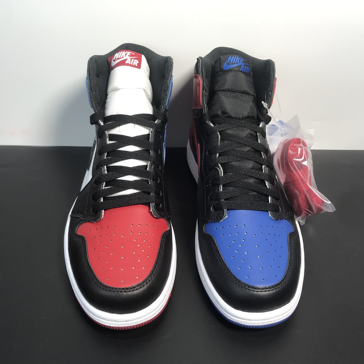 Nike Air Jordan 1 Retro High OG 'Top 3'