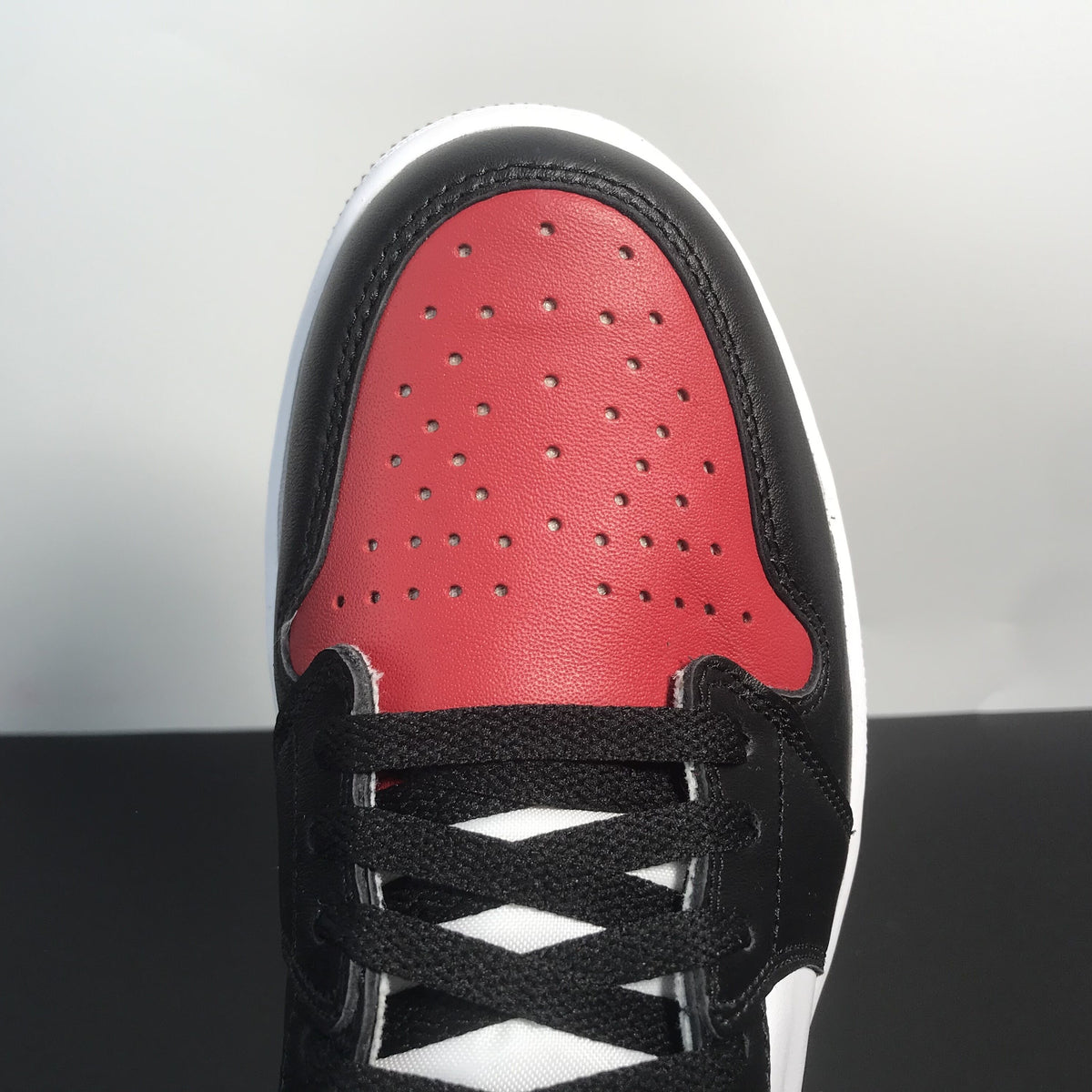 Nike Air Jordan 1 Retro High OG 'Top 3'