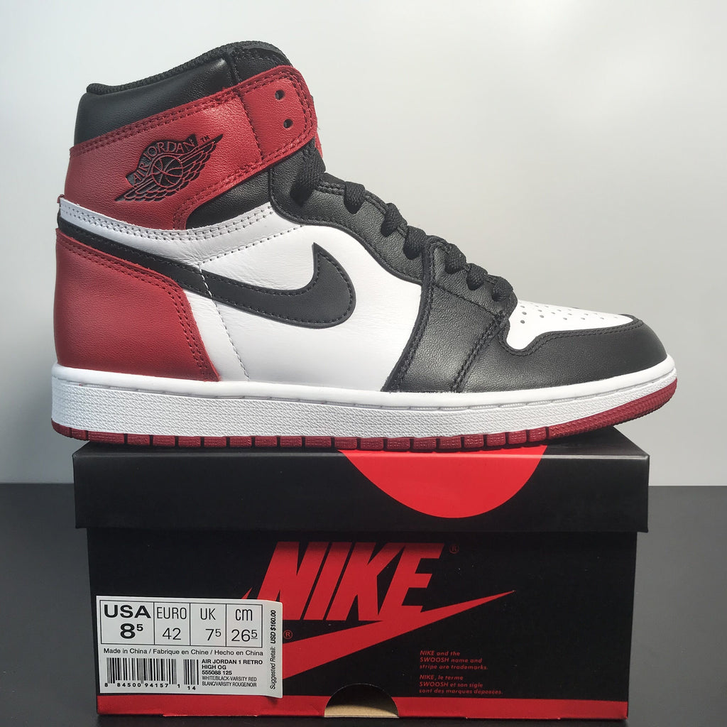 Giày Nike Air Jordan 1 Retro 'Black Toe'