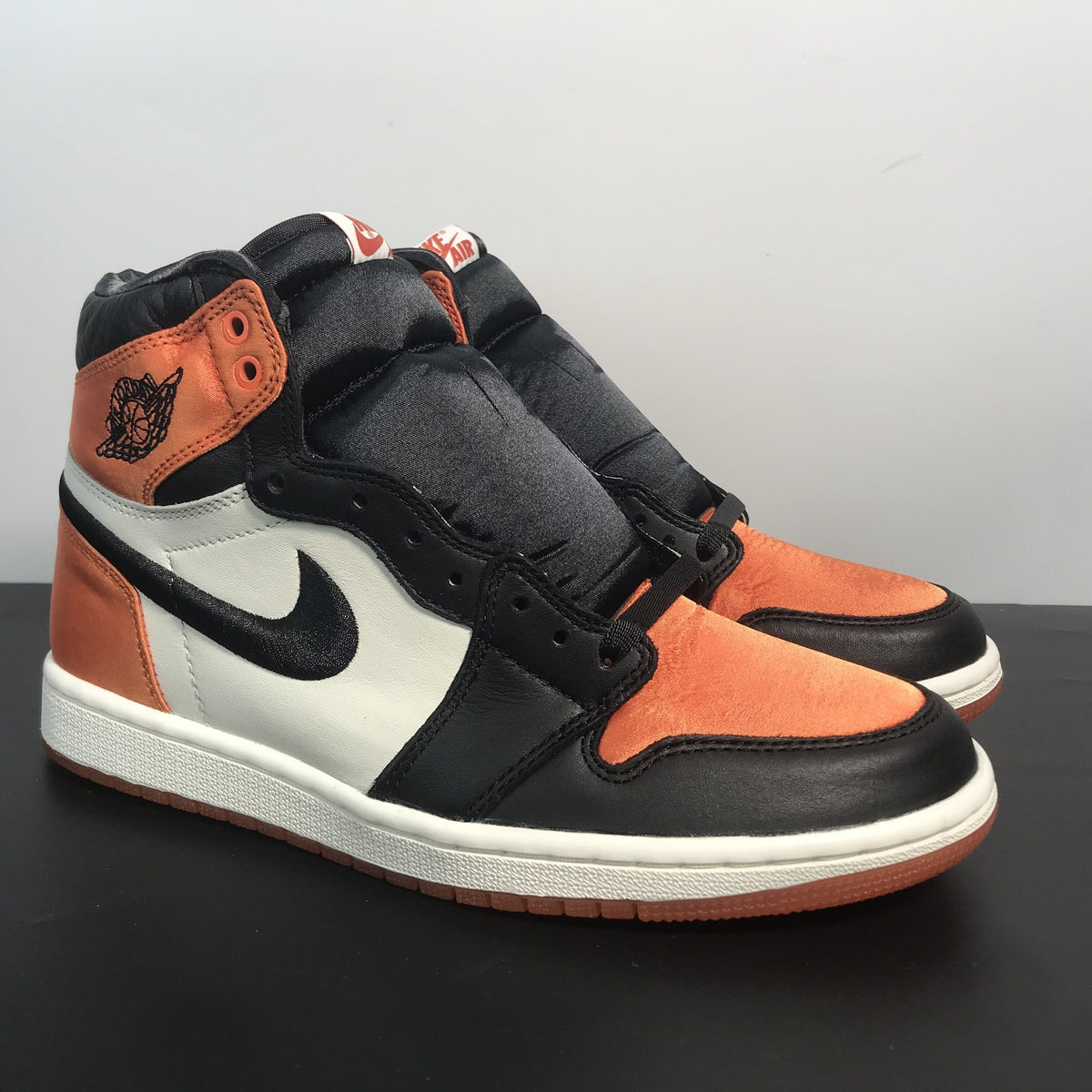 Nike Air Jordan 1 AJ1 Satin Backboard 