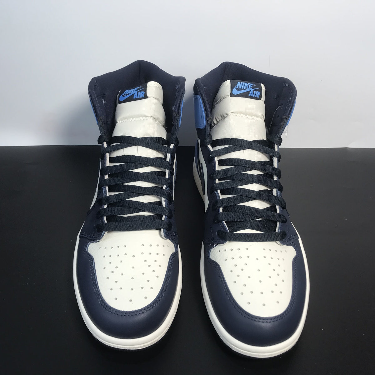 Nike Air Jordan 1 Retro High OG 'Obsidian'