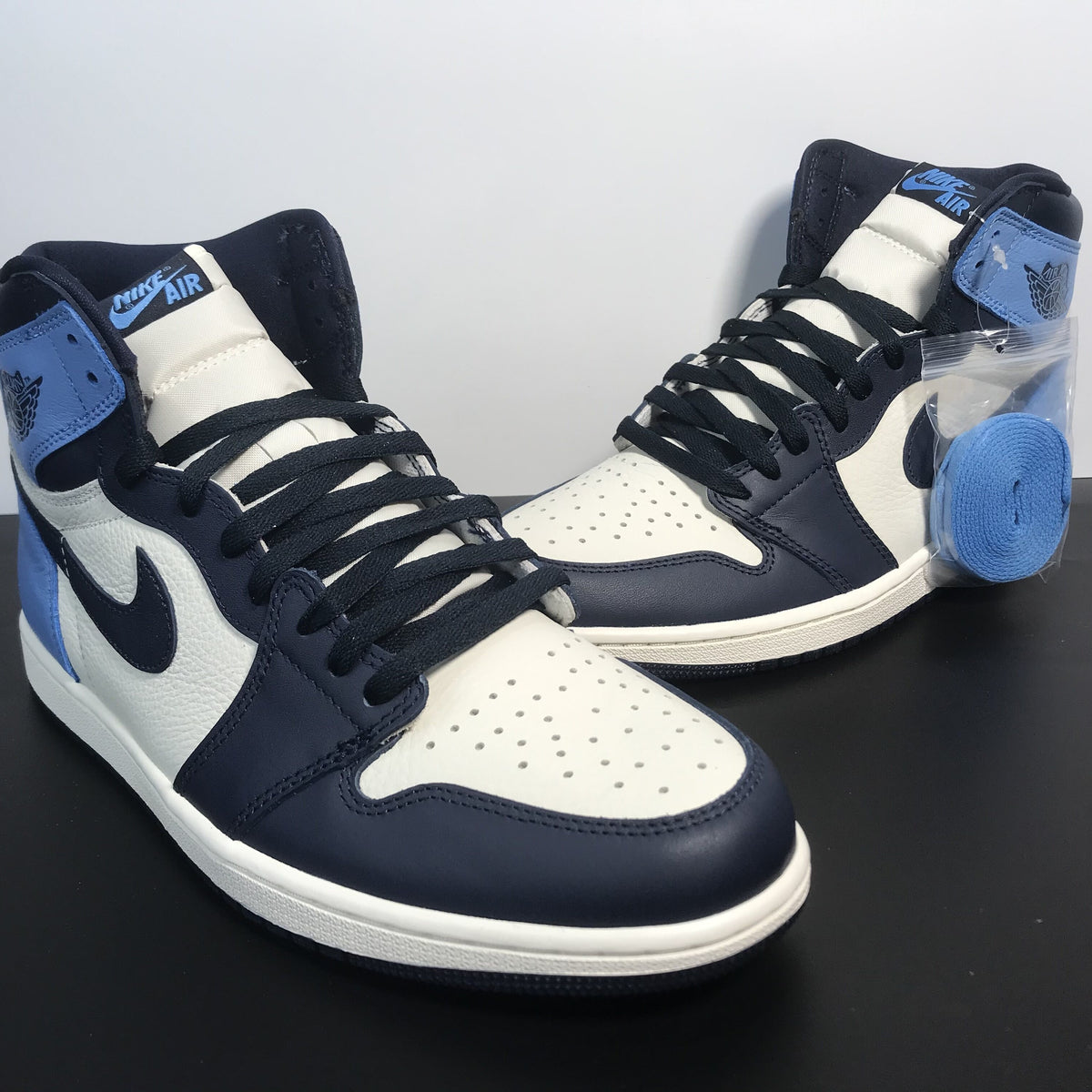 Nike Air Jordan 1 Retro High OG 'Obsidian'