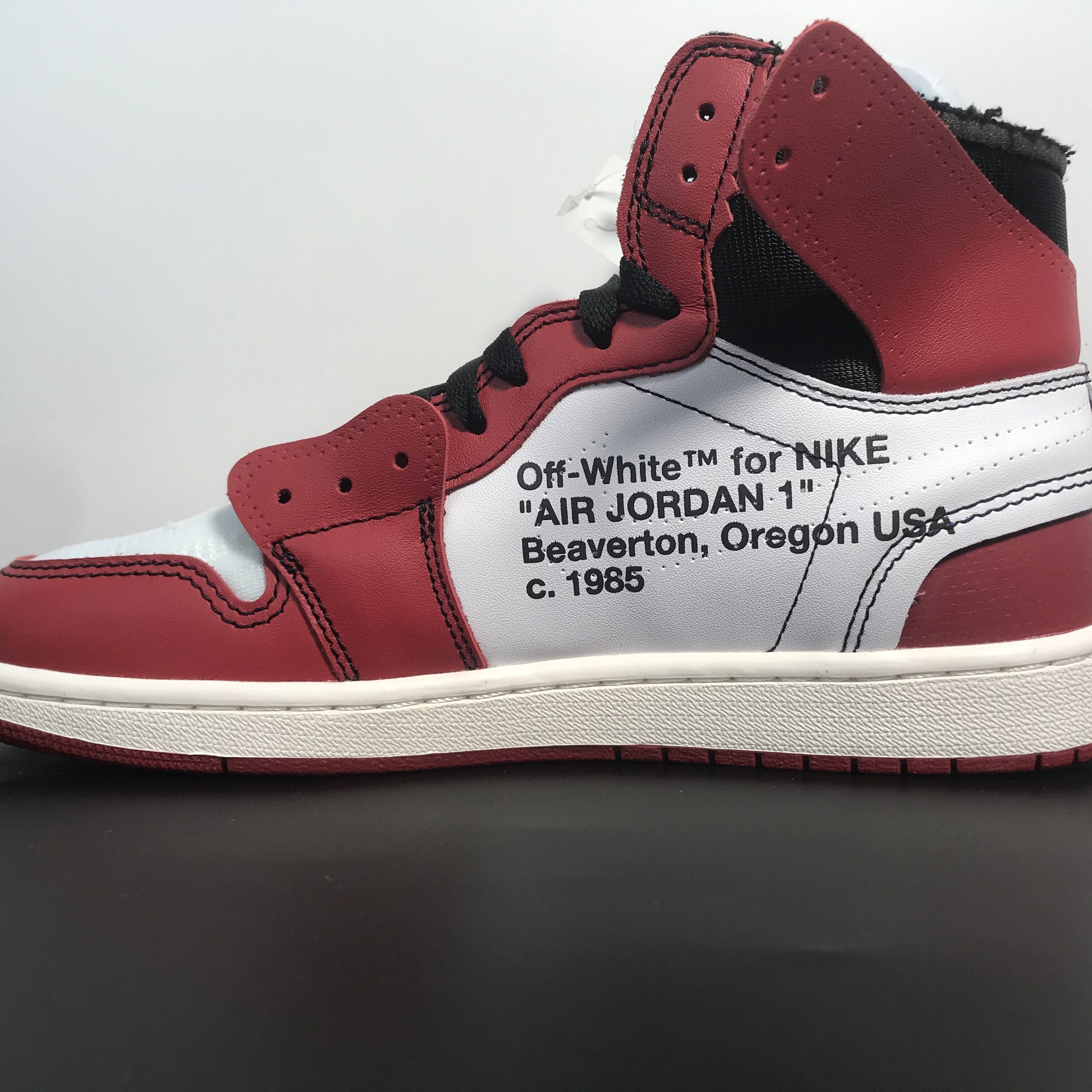 Off-White x Air Jordan 1 Retro High OG 'Chicago' 