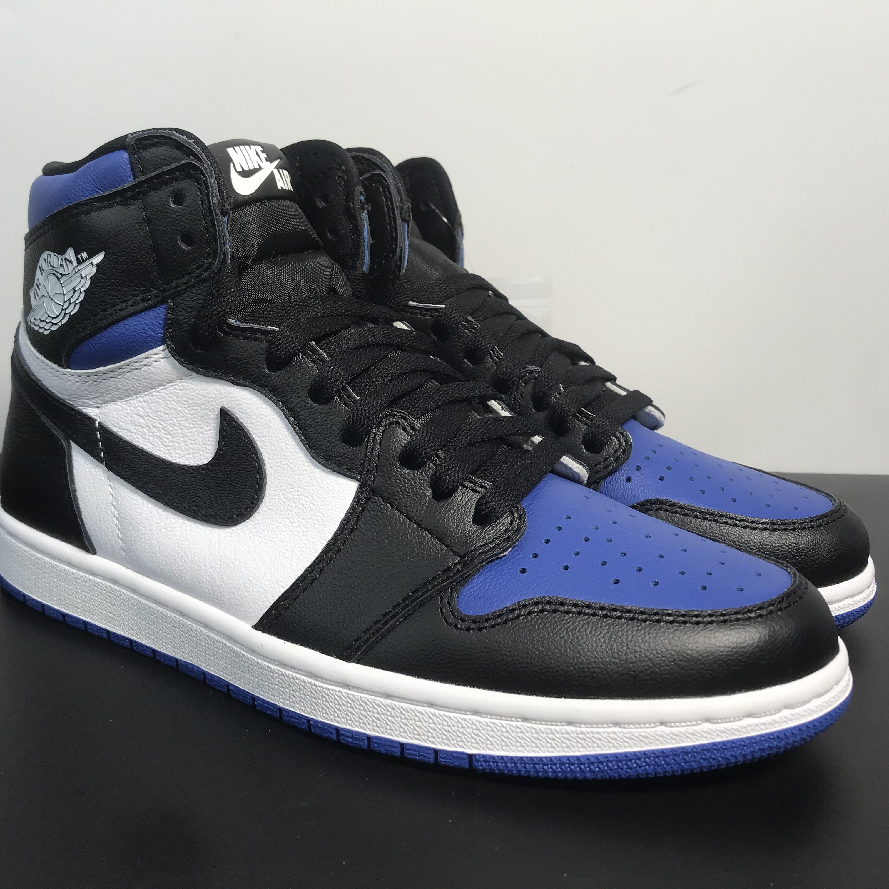 Air Jordan 1 “Gae Royal”