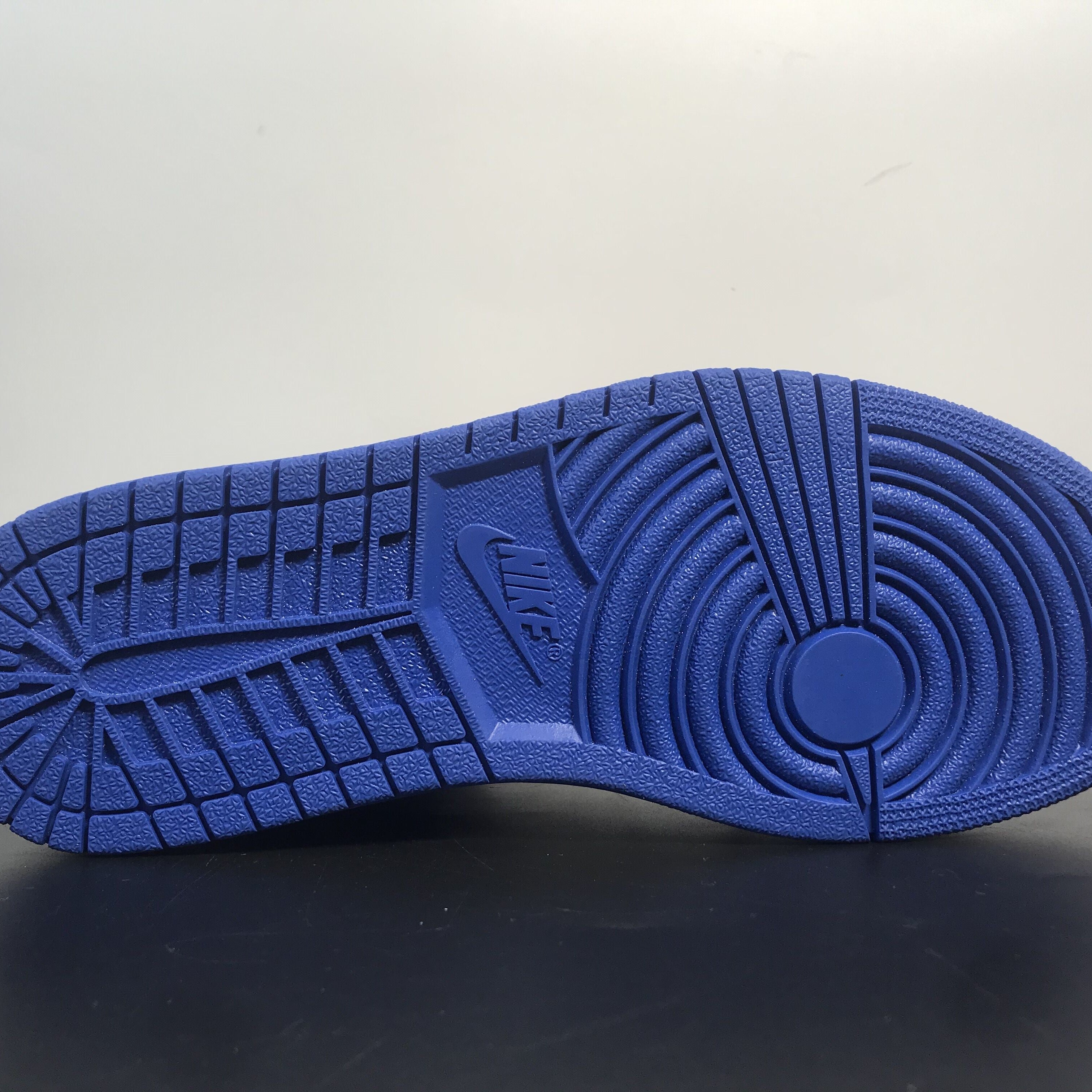 Air Jordan 1 “Gae Royal”
