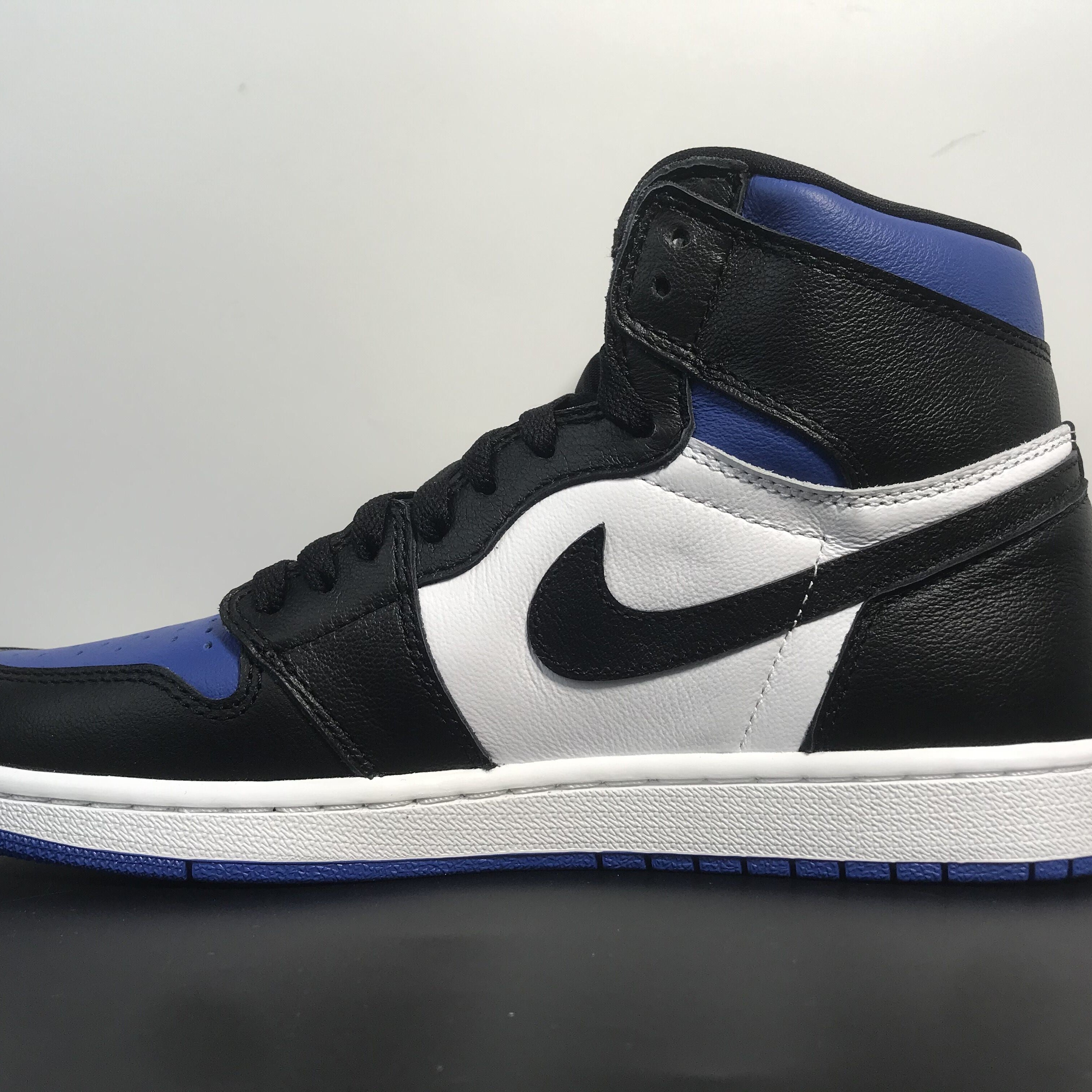Air Jordan 1 “Gae Royal”