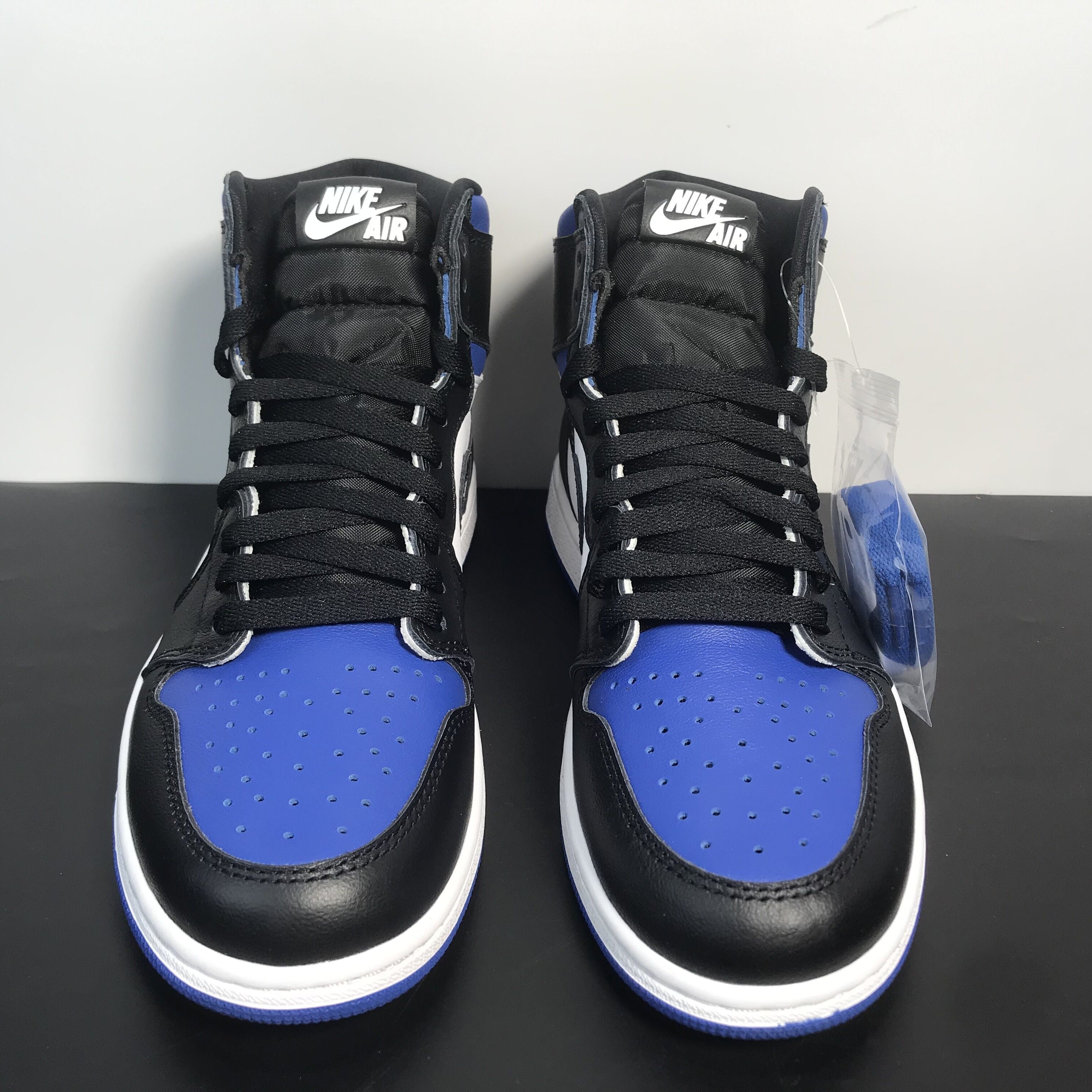 Air Jordan 1 “Gae Royal”