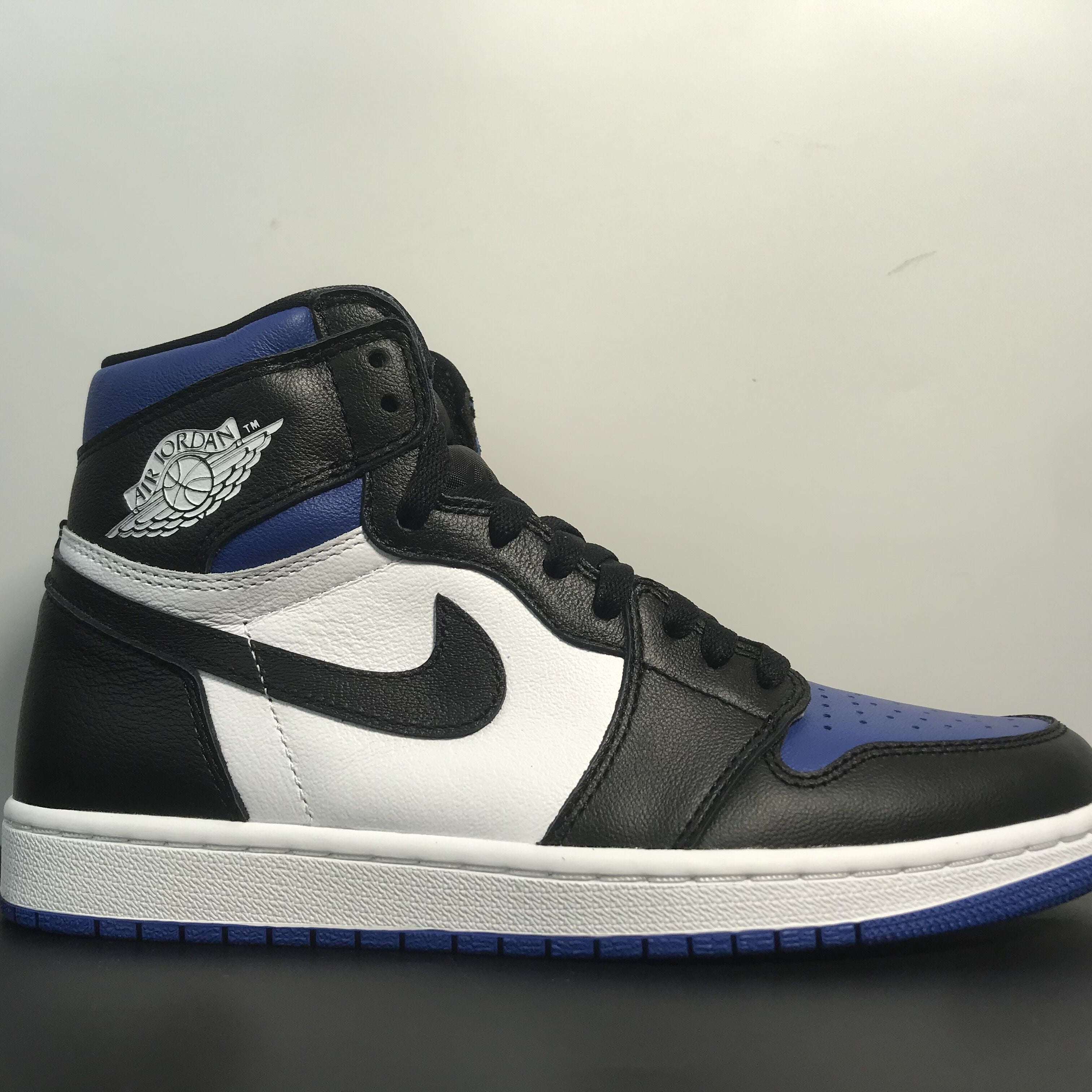 Air Jordan 1 “Gae Royal”