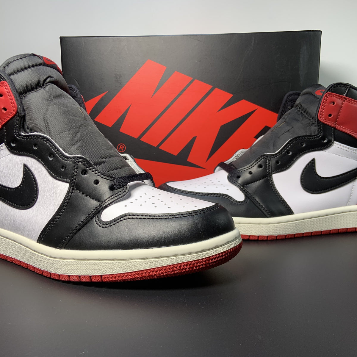 Air Jordan 1 High OG “Black ToeReimagined”