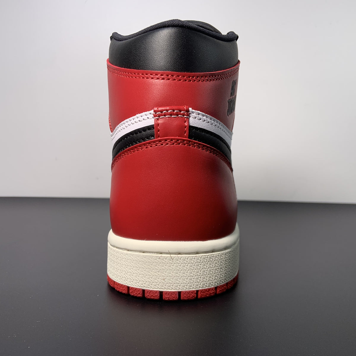 Air Jordan 1 High OG “Black ToeReimagined”