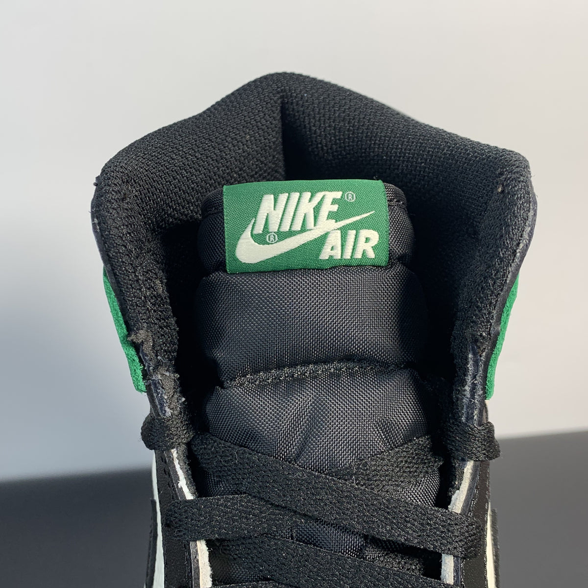 Air Jordan 1 “Pine Green”