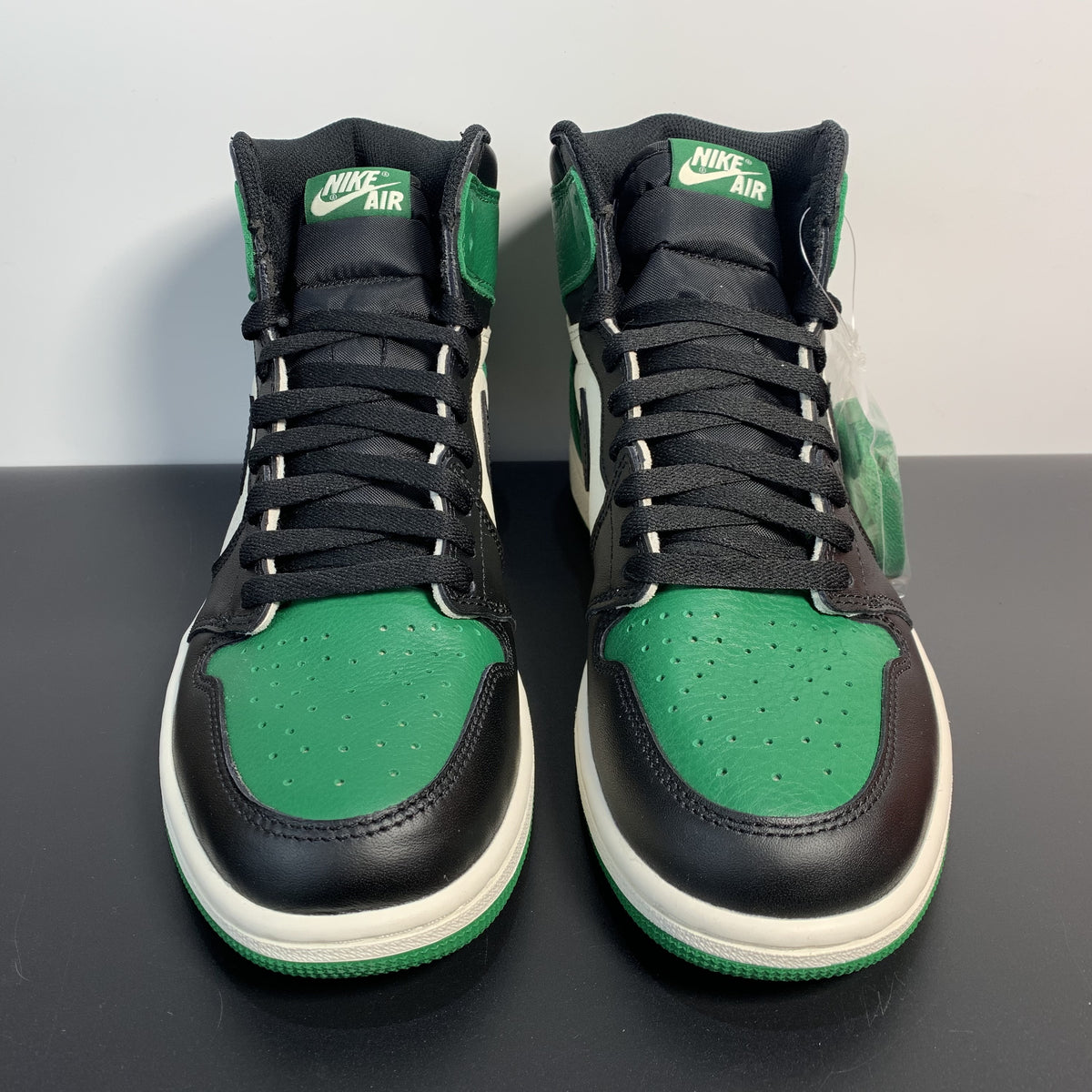 Air Jordan 1 “Pine Green”