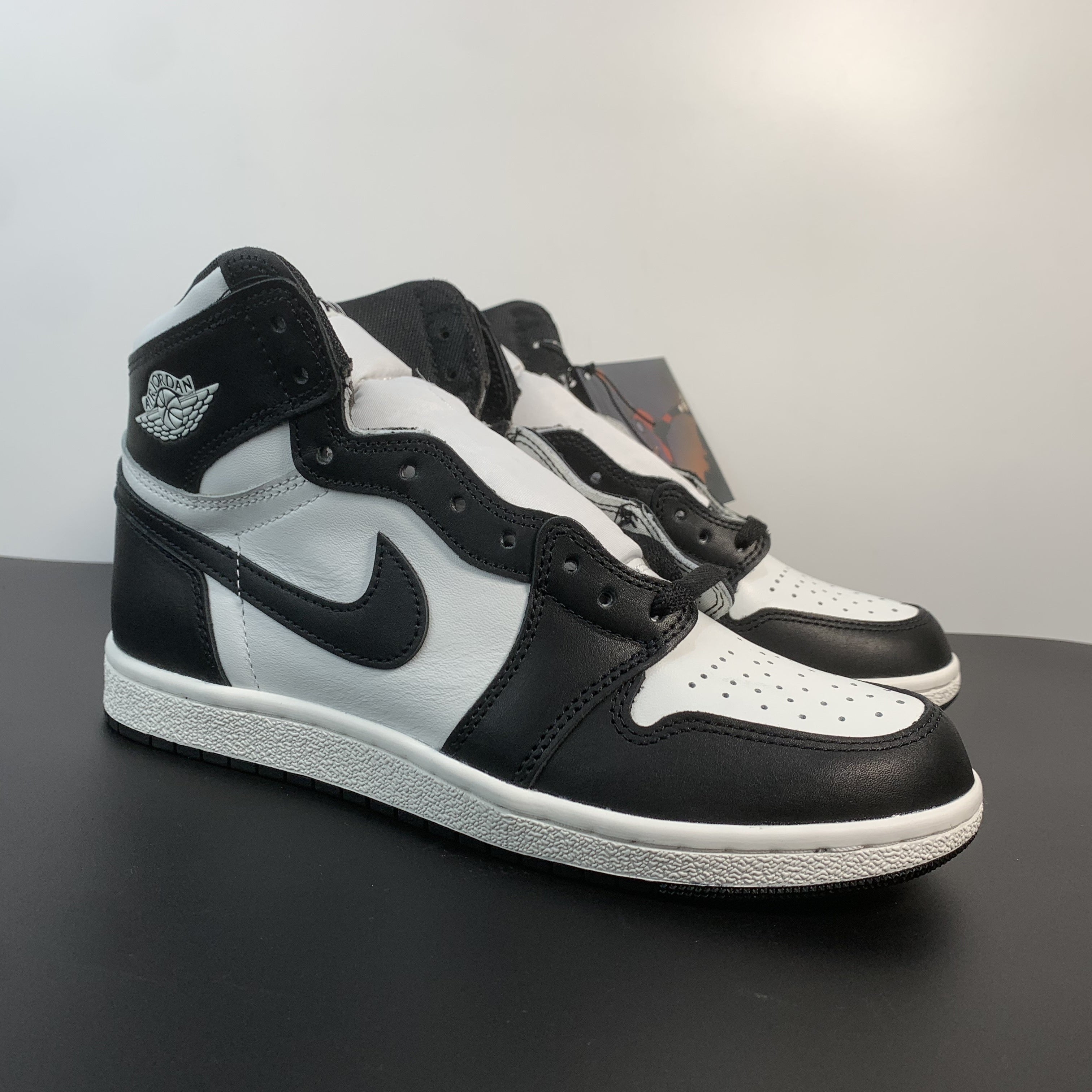 Air Jordan 1 Hi 85 “Black White”