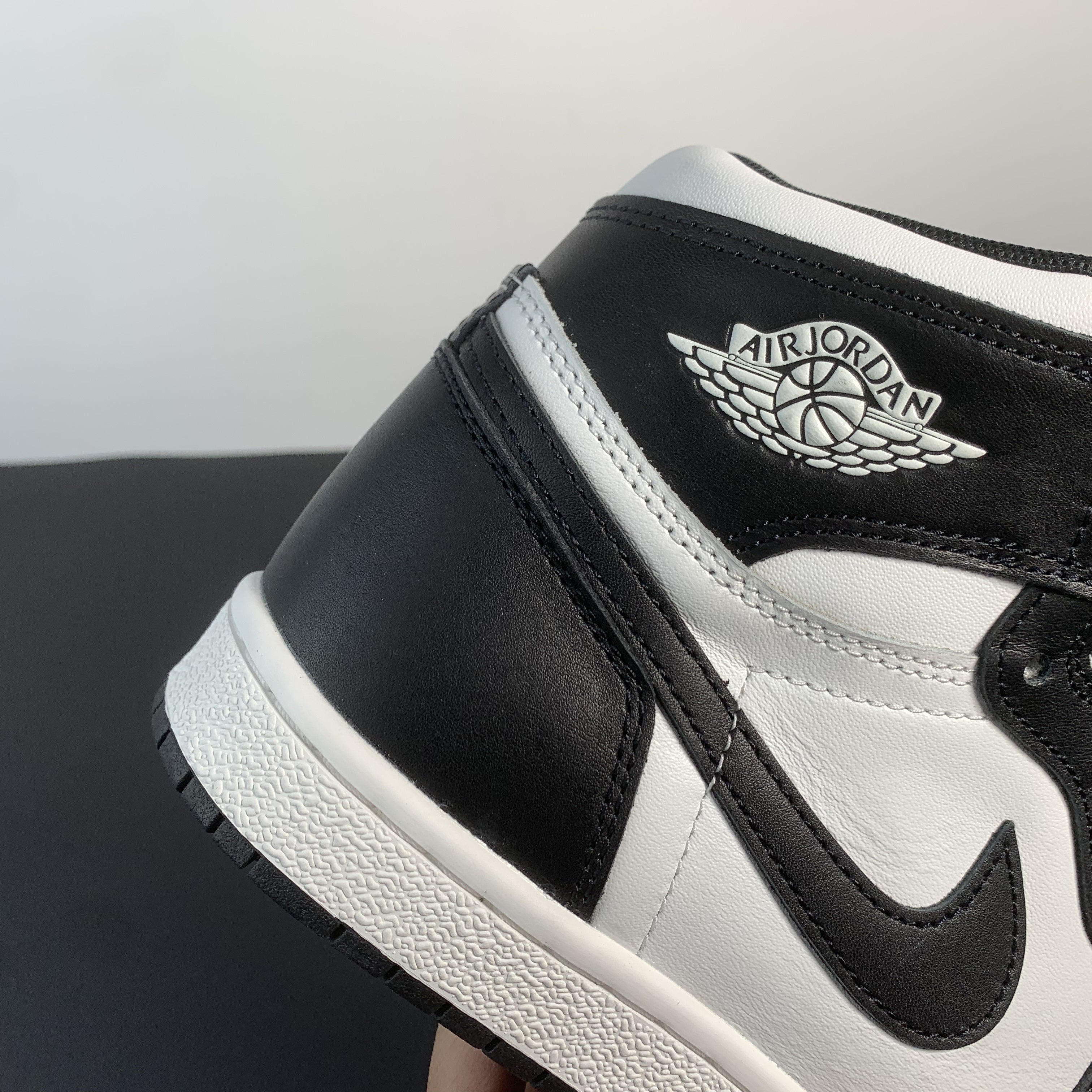 Air Jordan 1 Hi 85 “Black White”