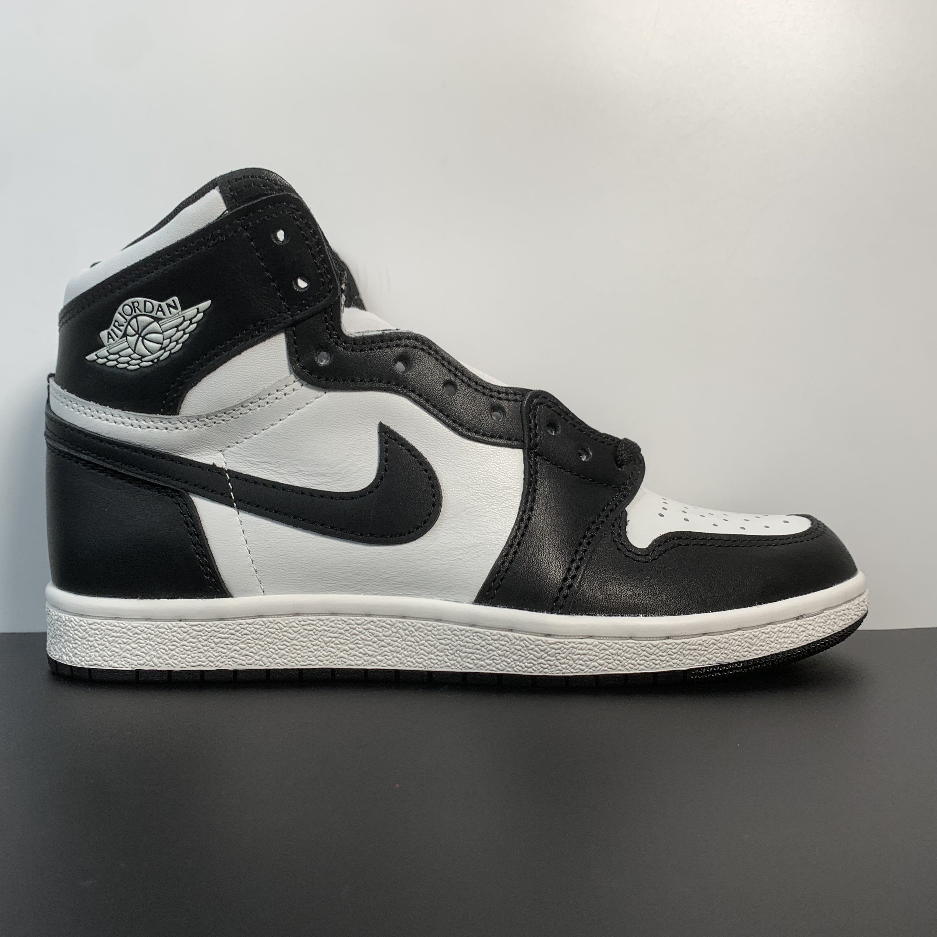 Air Jordan 1 Hi 85 “Black White”