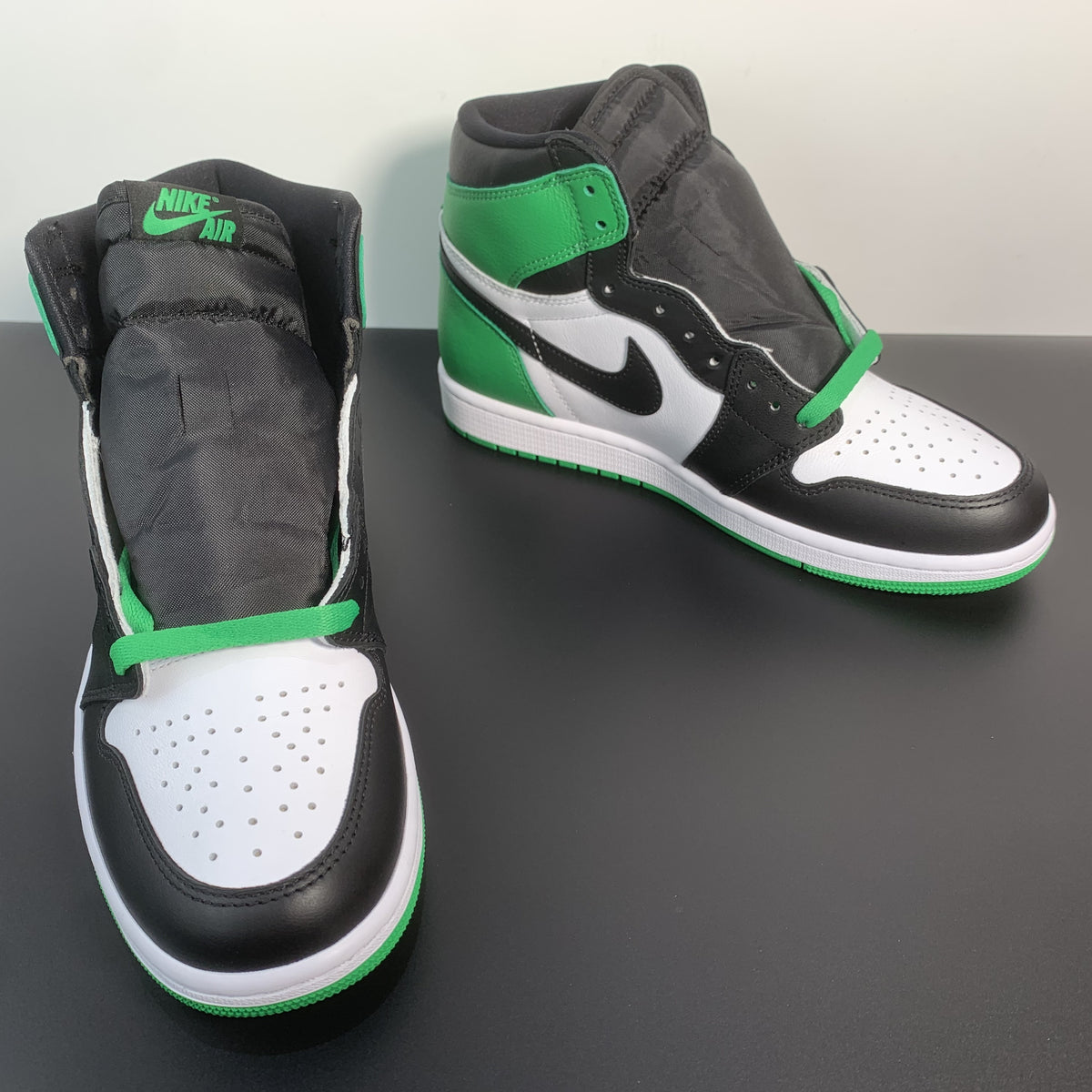 Air Jordan 1 High OG “Celtics”