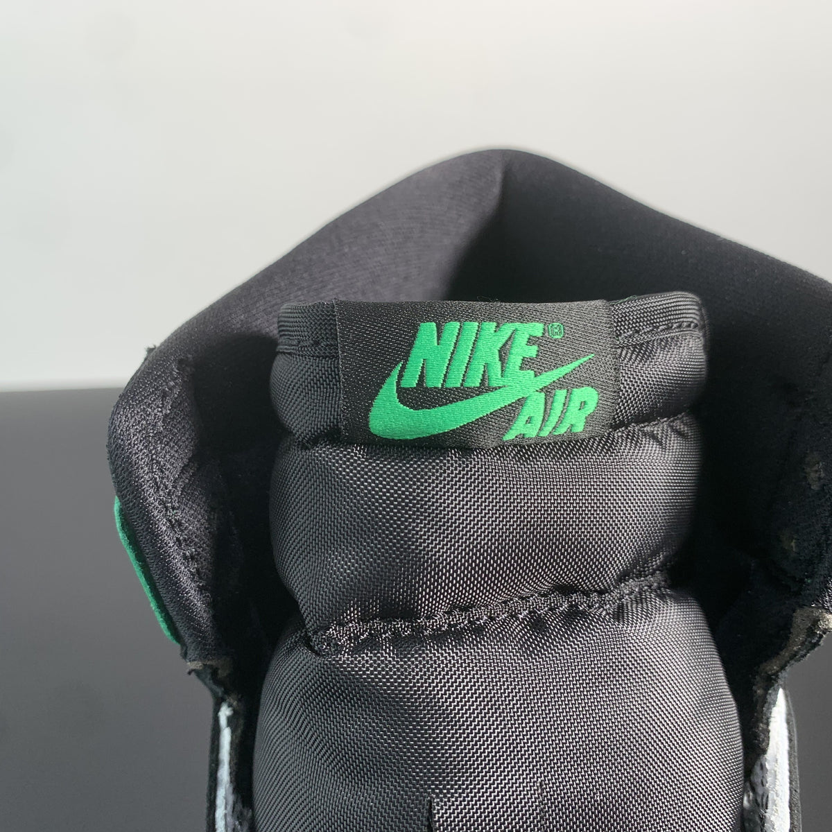 Air Jordan 1 High OG “Celtics”