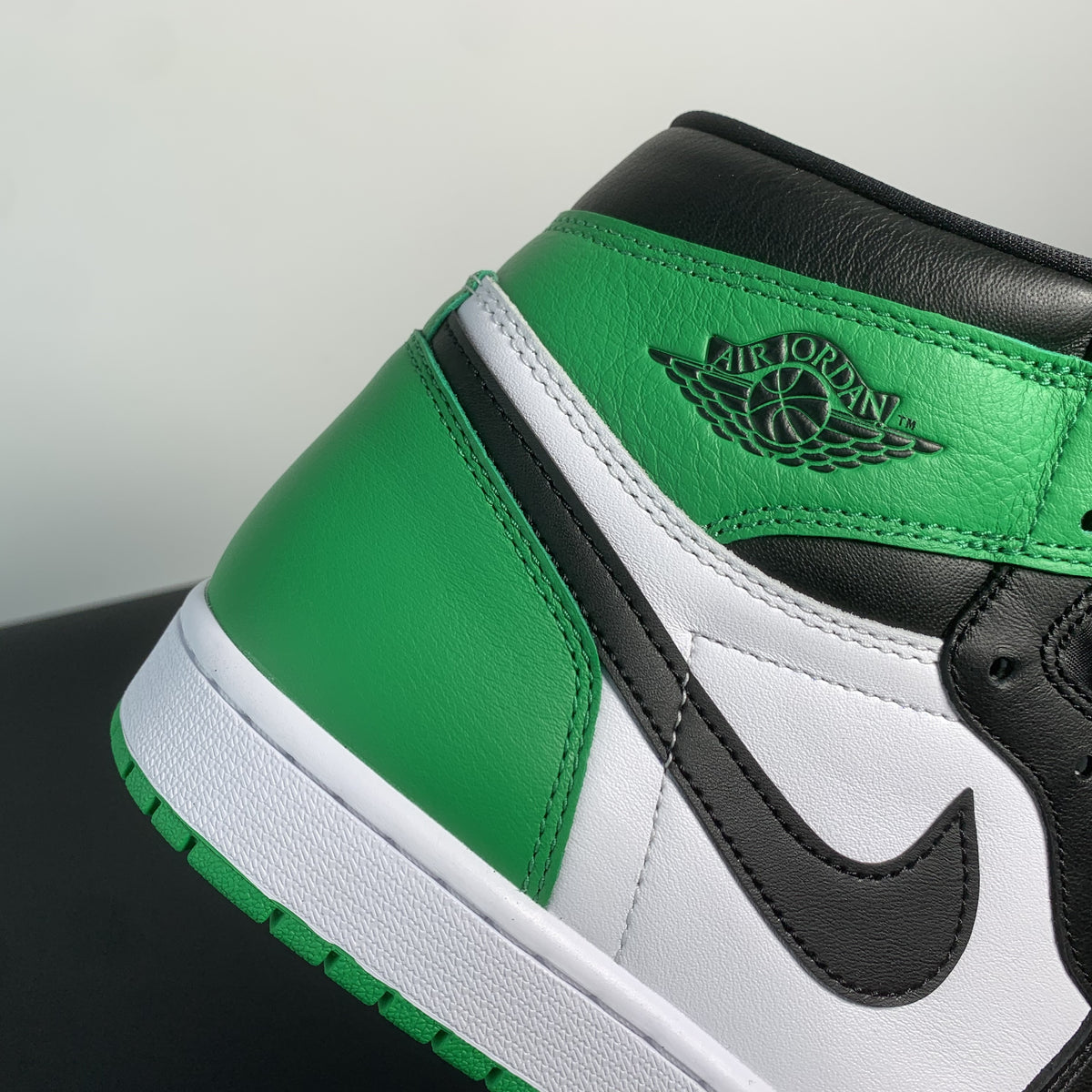 Air Jordan 1 High OG “Celtics”