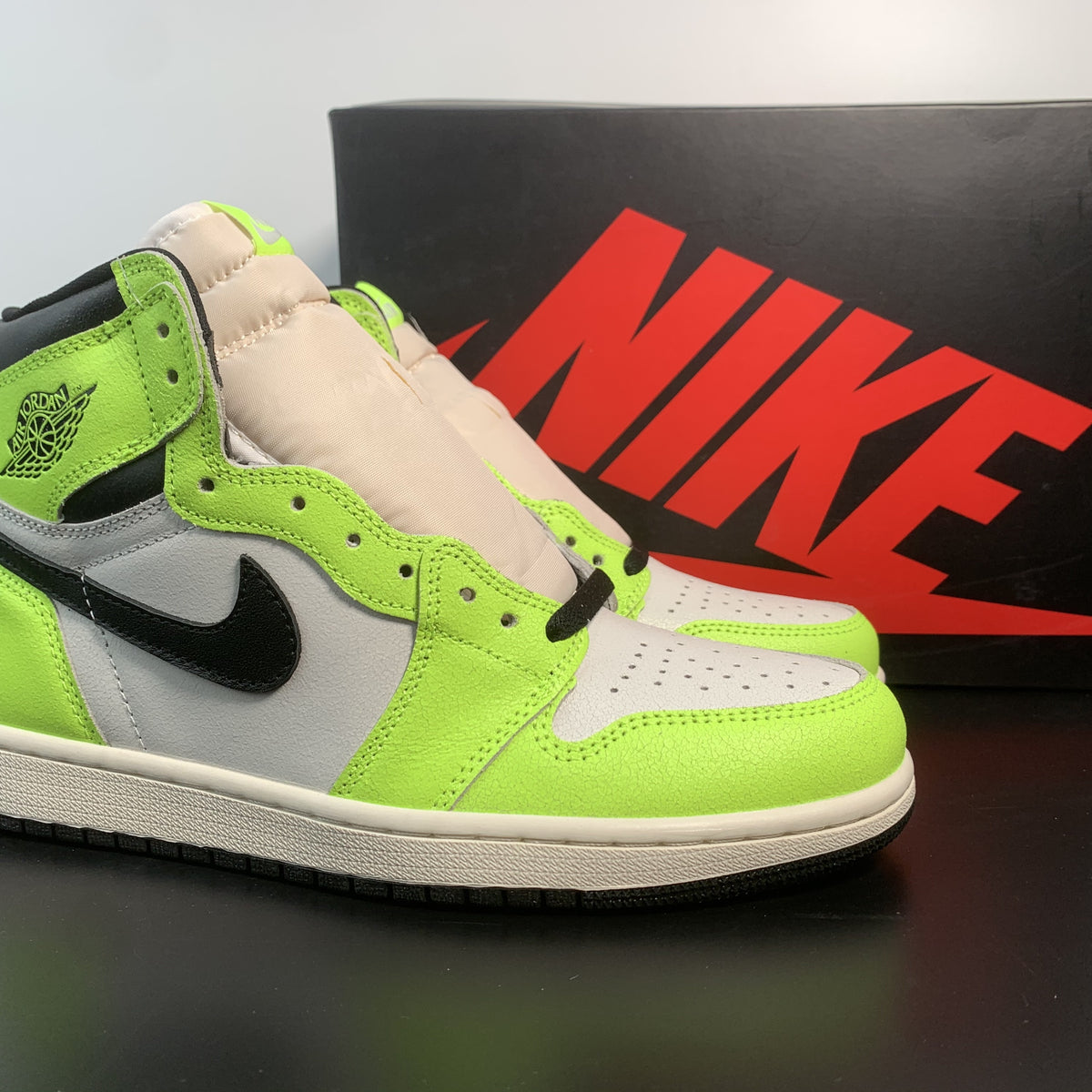 Air Jordan 1 High OG “Volt”