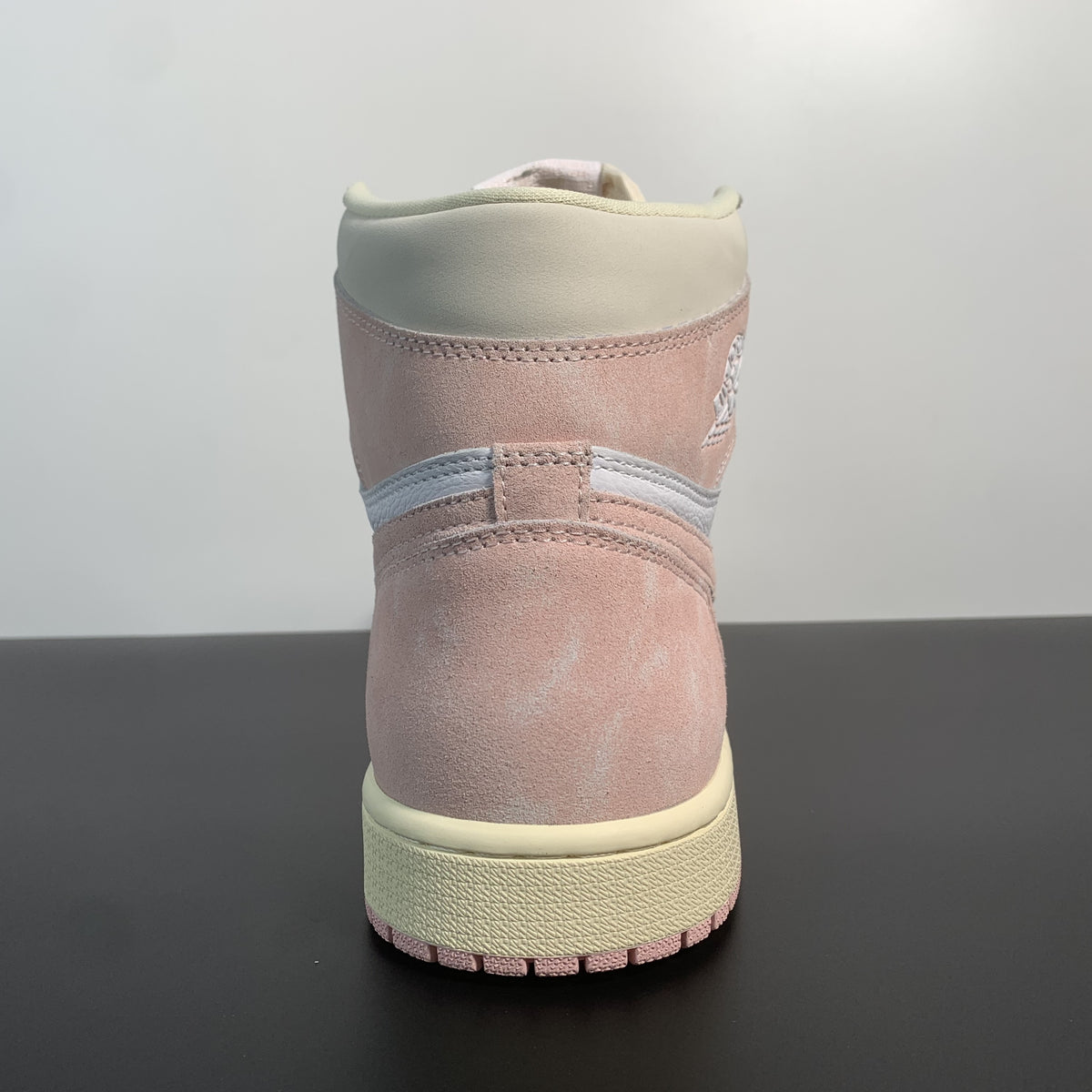 Air Jordan 1 High OG “Washed Pink”