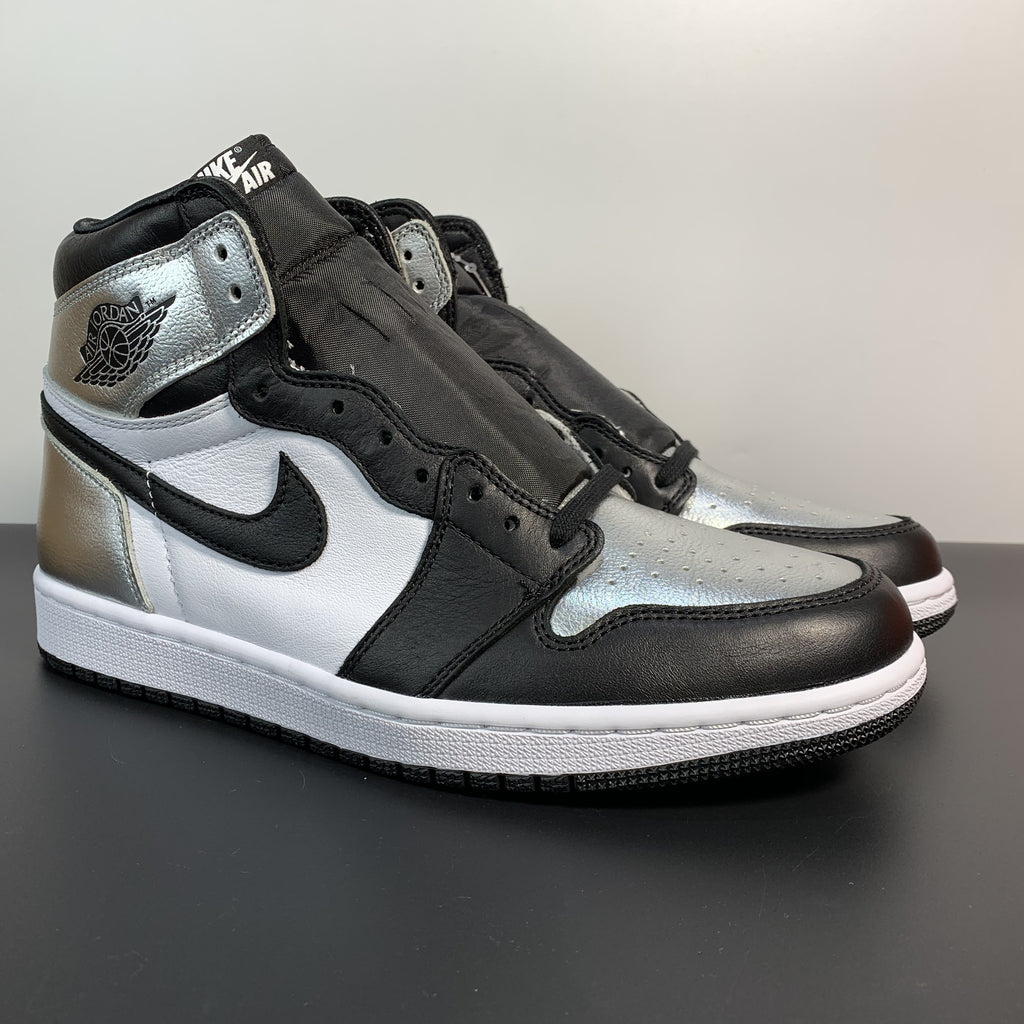 Air Jordan 1 High OG ”Silver Toe“