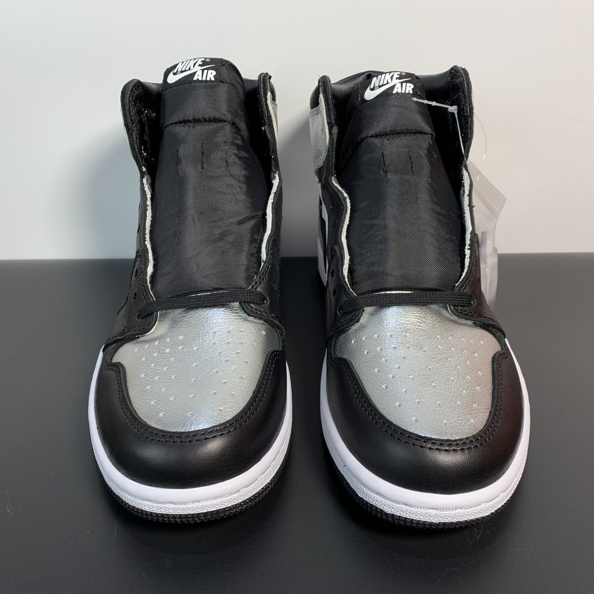 Air Jordan 1 High OG ”Silver Toe“