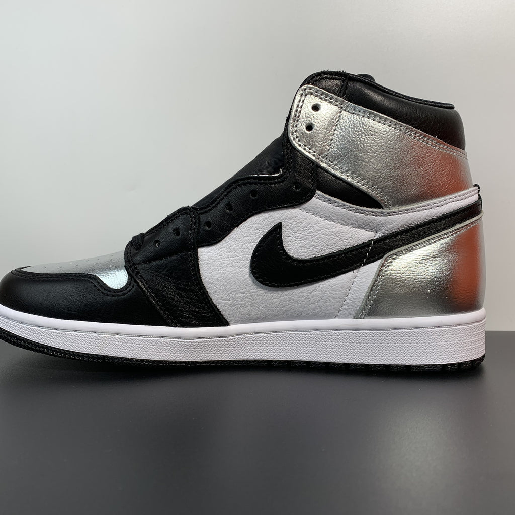 Air Jordan 1 High OG ”Silver Toe“