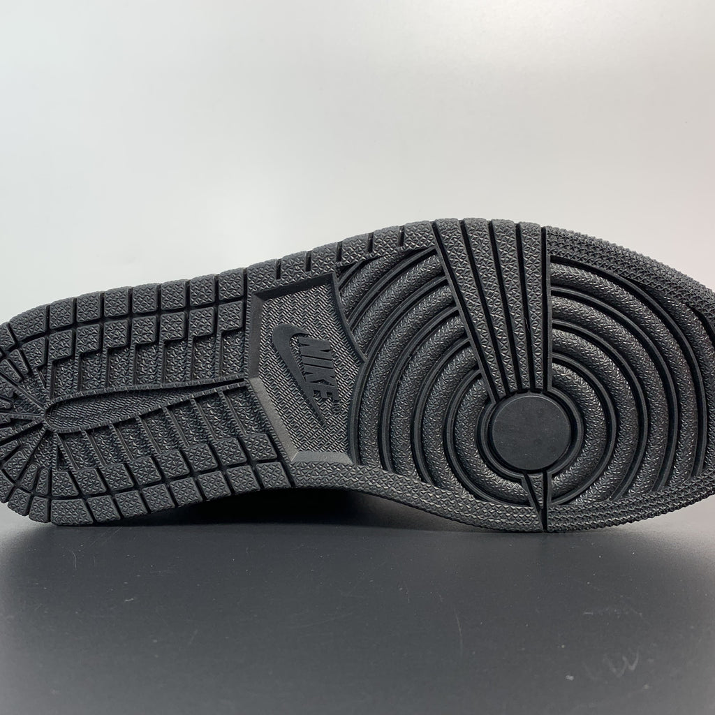 Air Jordan 1 High OG ”Silver Toe“