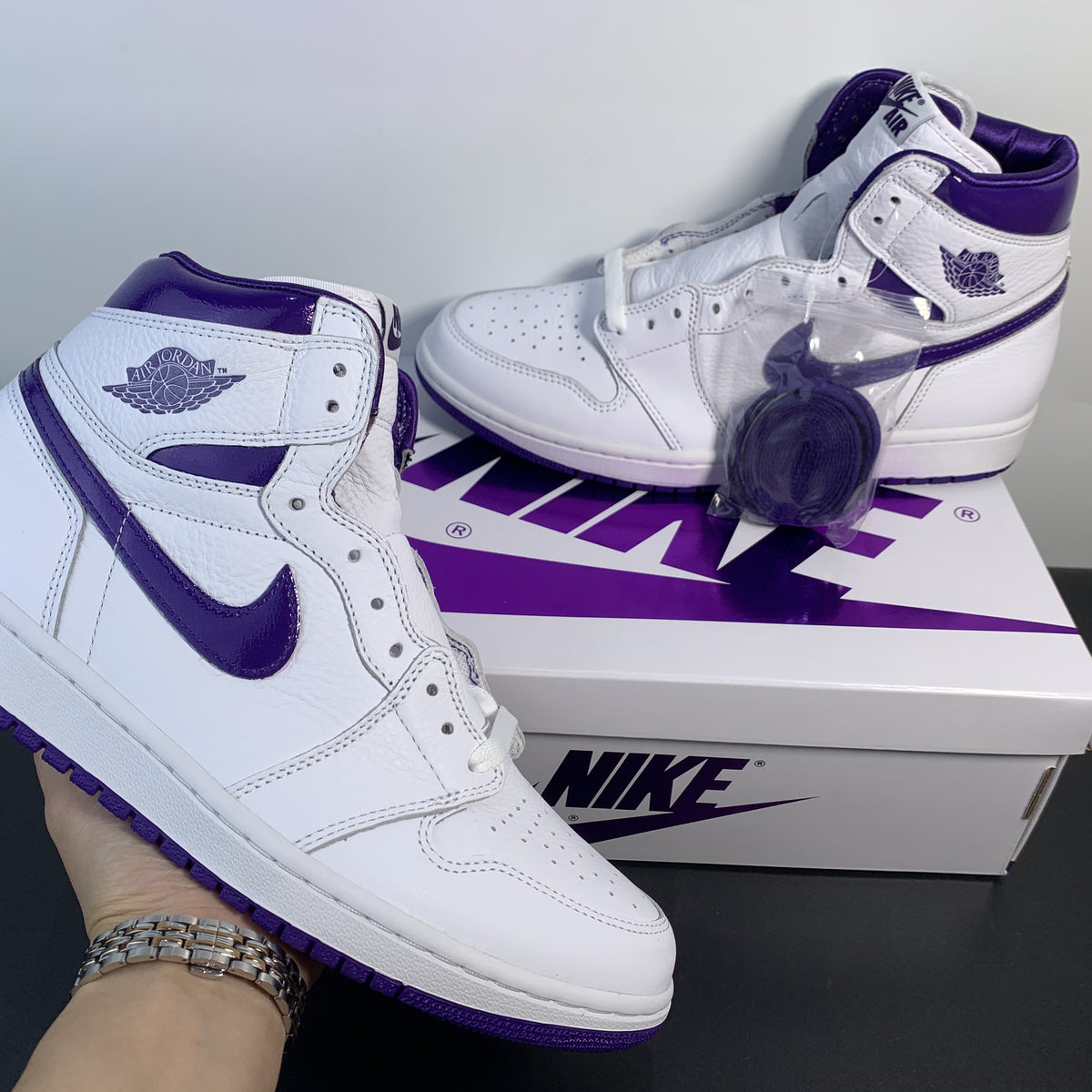 Air Jordan 1 High OG -Court Purple-