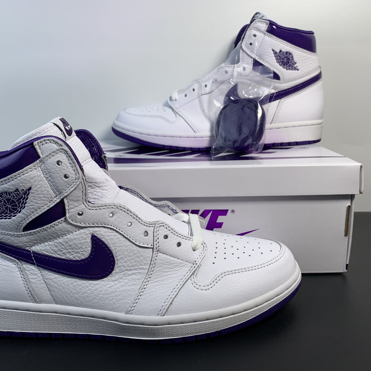 Air Jordan 1 High OG -Court Purple-