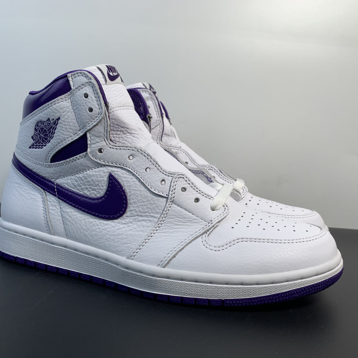 Air Jordan 1 High OG -Court Purple-
