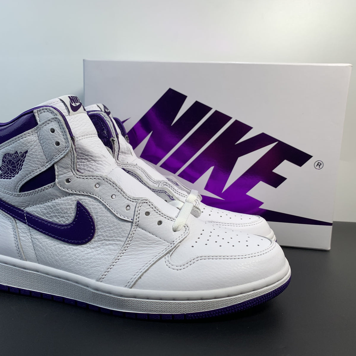 Air Jordan 1 High OG -Court Purple-