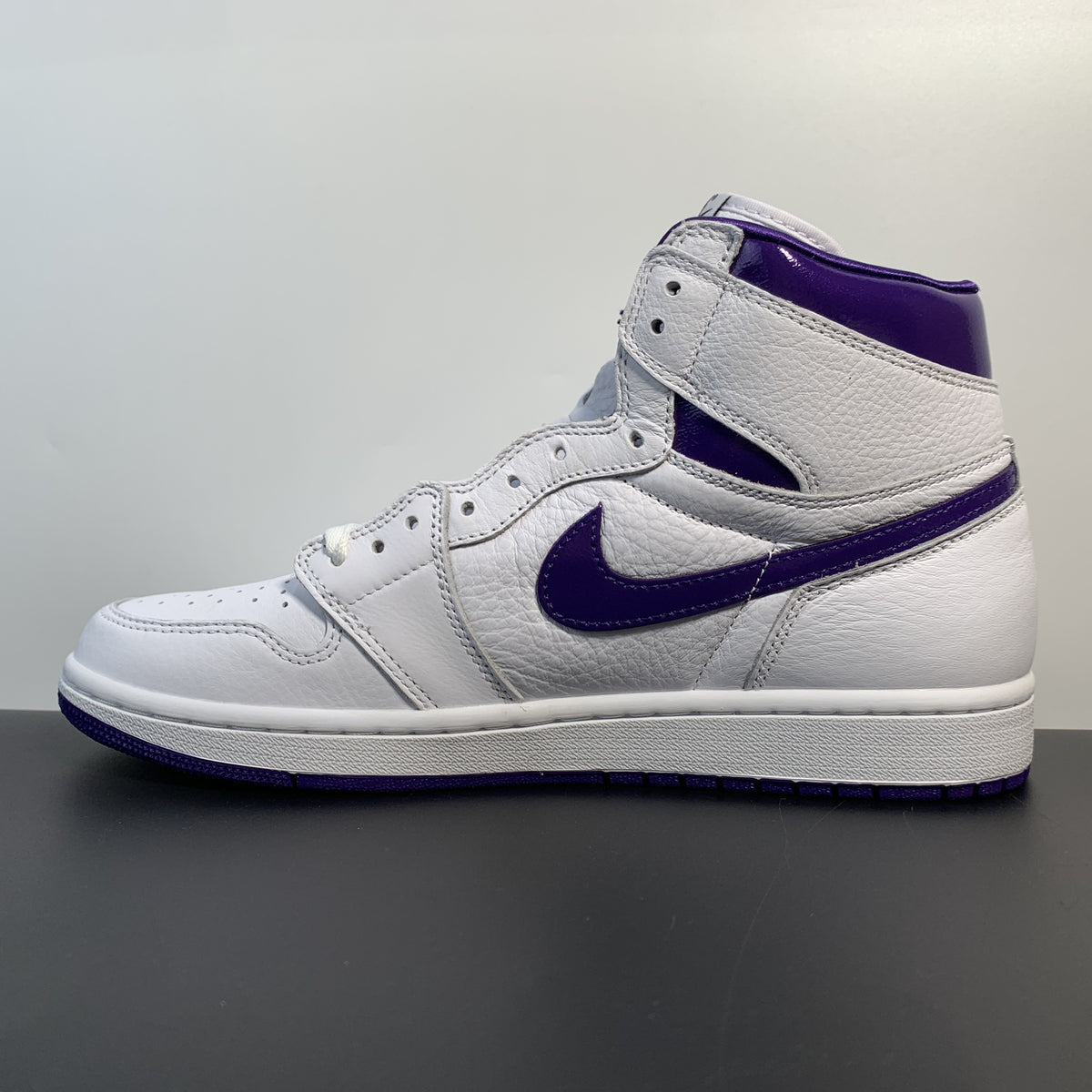 Air Jordan 1 High OG -Court Purple-