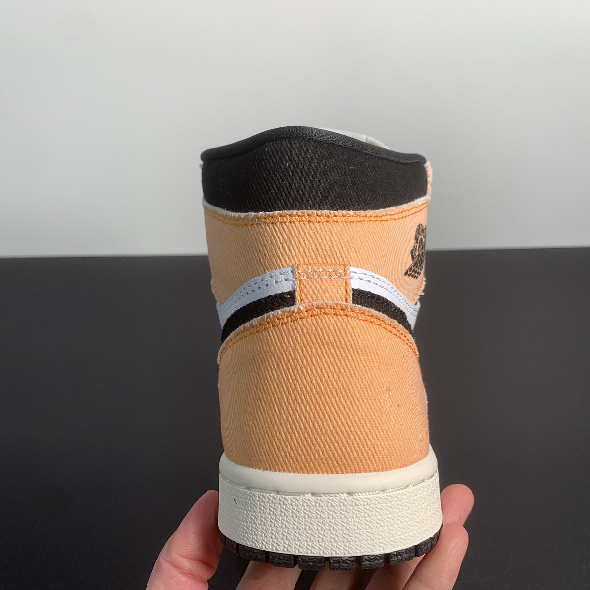 Air Jordan 1 High OG Craft -Skyline-