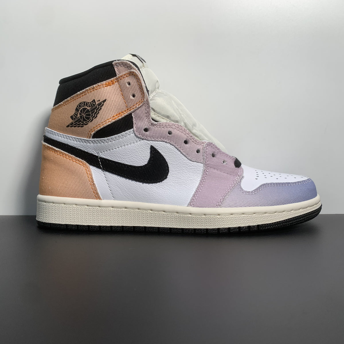 Air Jordan 1 High OG Craft -Skyline-