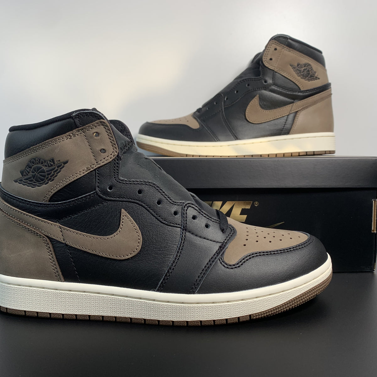 Air Jordan 1 High OG Palomino