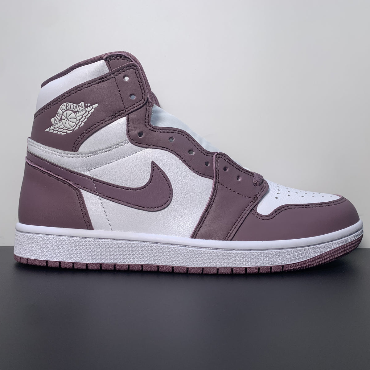 Air Jordan 1 High OG -SKY J Mauve- aj1