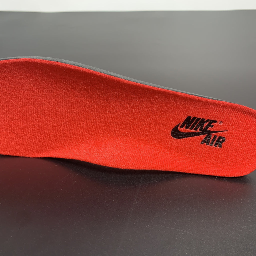 Air Jordan 1 High OG WMNS “Satin Bred”